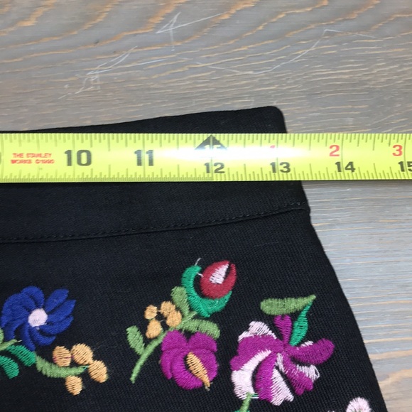 ♥️Her Entire Name Says Grace♥️…Women’s S…Bright Embroidered Mini Skirt - Picture 8 of 10